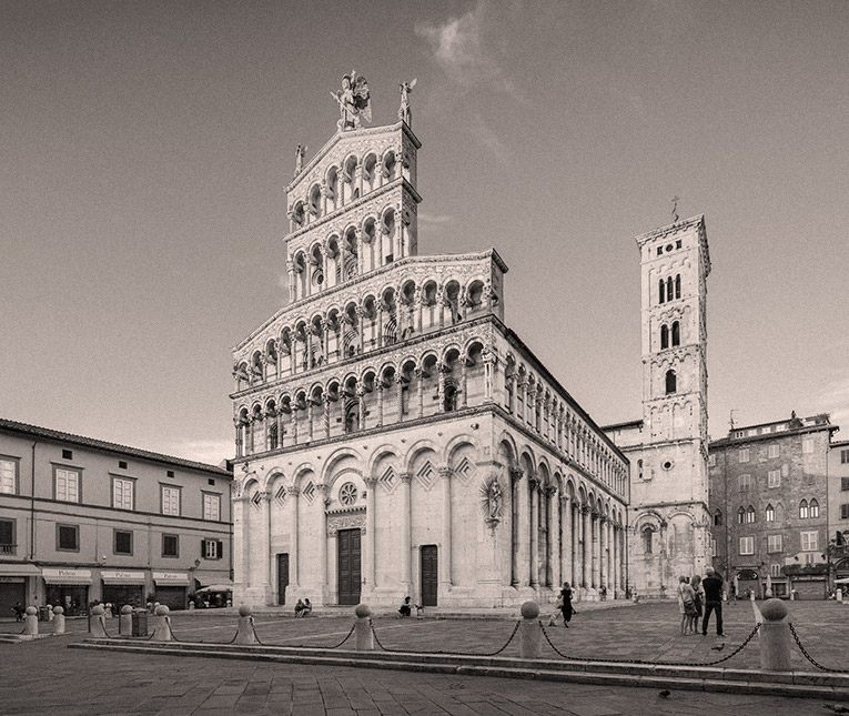 Honoring the Past in Lucca Hotel