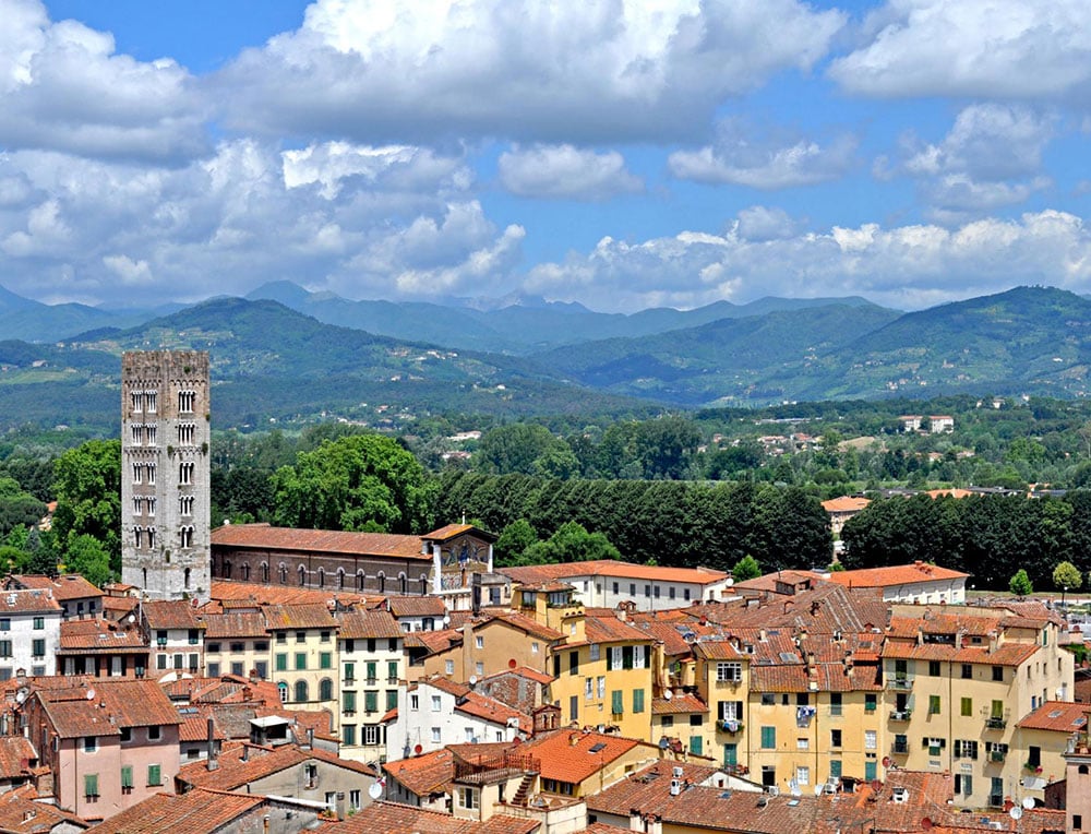 Lucca, the ideal location