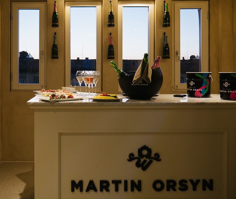 Sommità Martin Orsyn Champagne rooftop